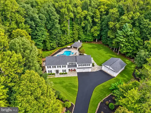 4750 Wellesley Dr, Woodbridge