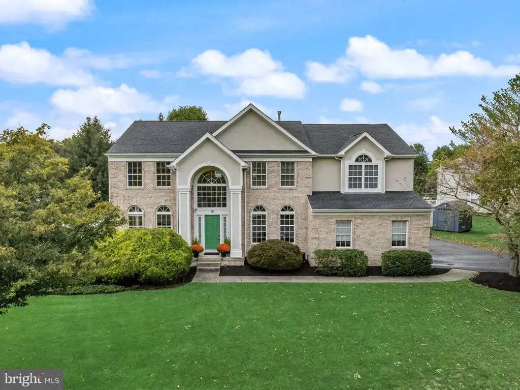 10 Brook Ln, LUMBERTON