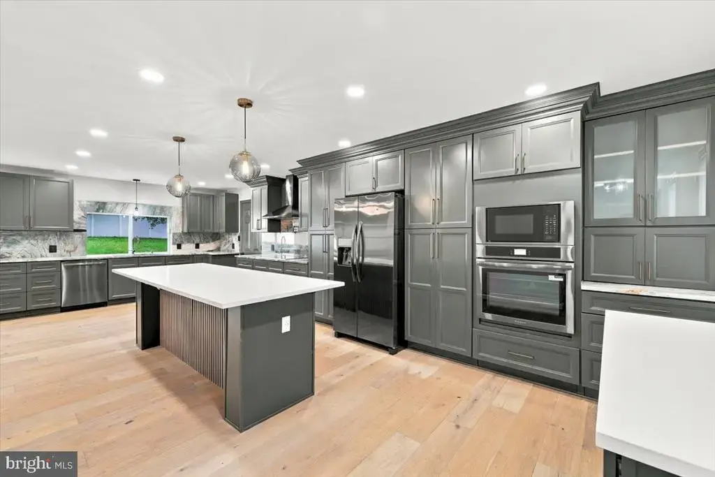 39 Brookwood Dr, LITITZ