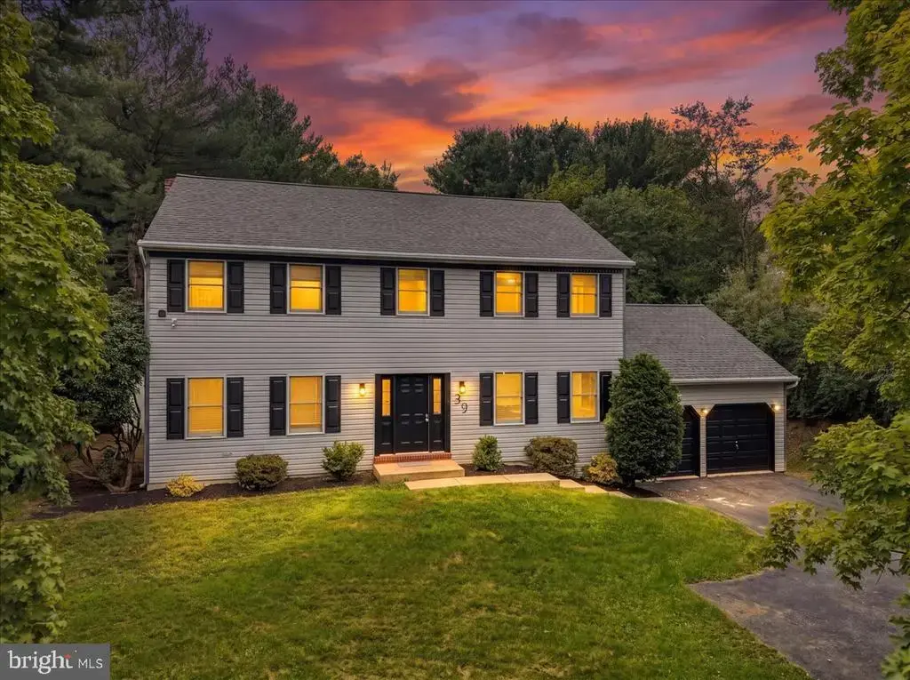 39 Brookwood Dr, LITITZ