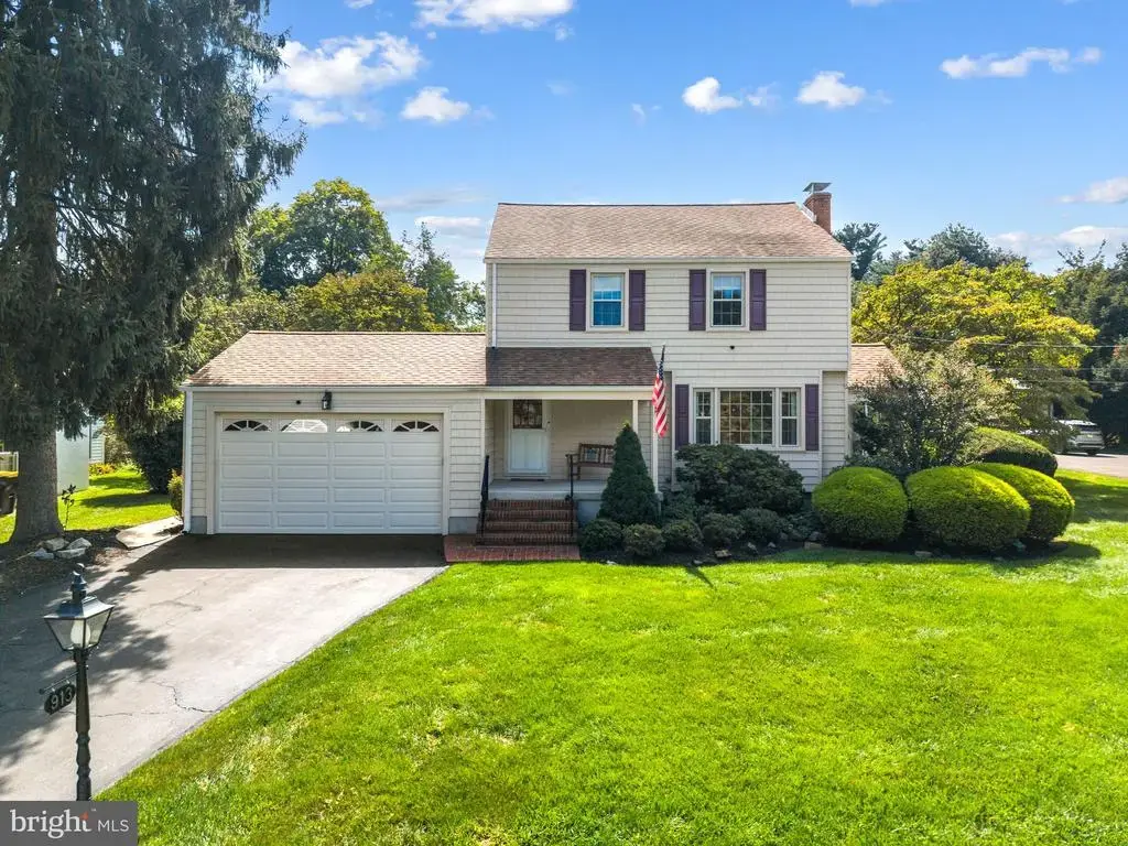 913 Greenway Ave, YARDLEY