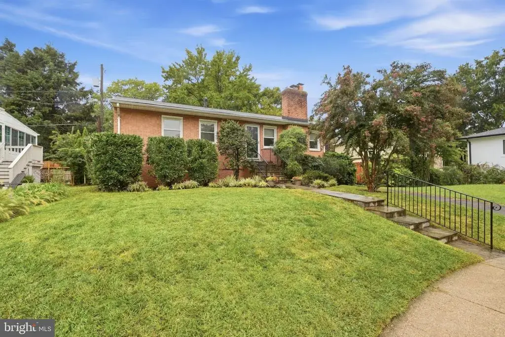 620 S Ivy St, ARLINGTON