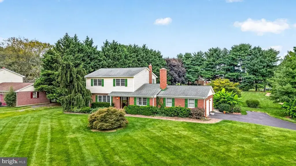 320 Great Oak Dr, MIDDLETOWN