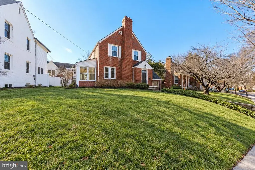 4816 Leland St, CHEVY CHASE