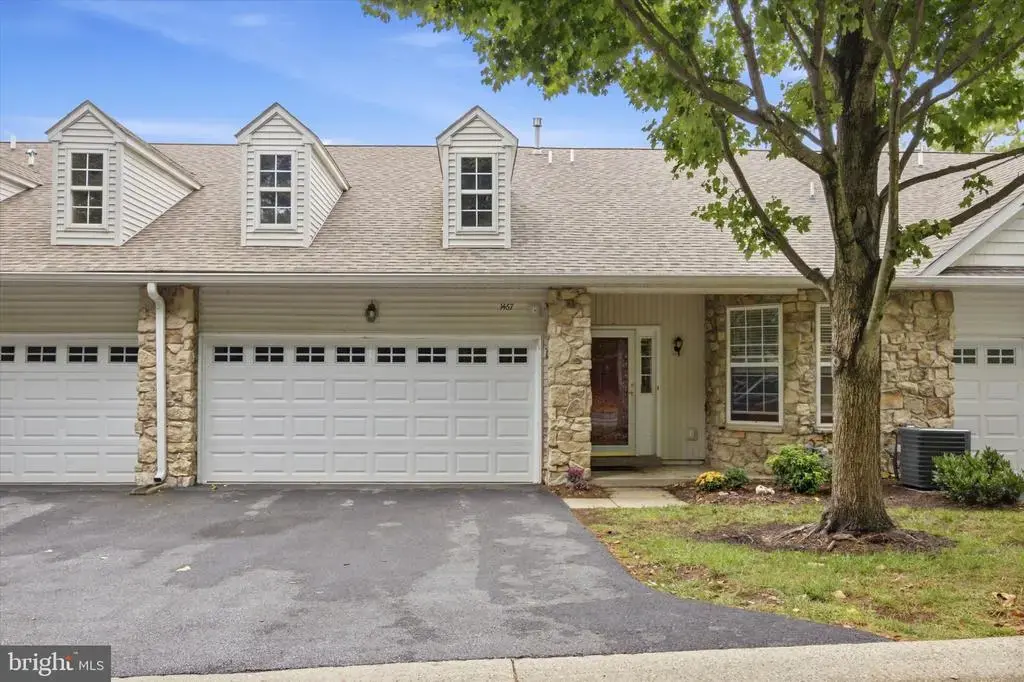 1467 Country Club Dr, SPRINGFIELD