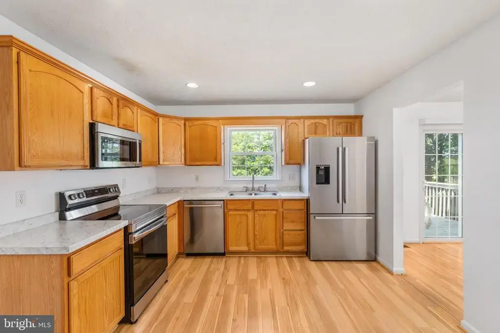 395 Stonewall St, STRASBURG