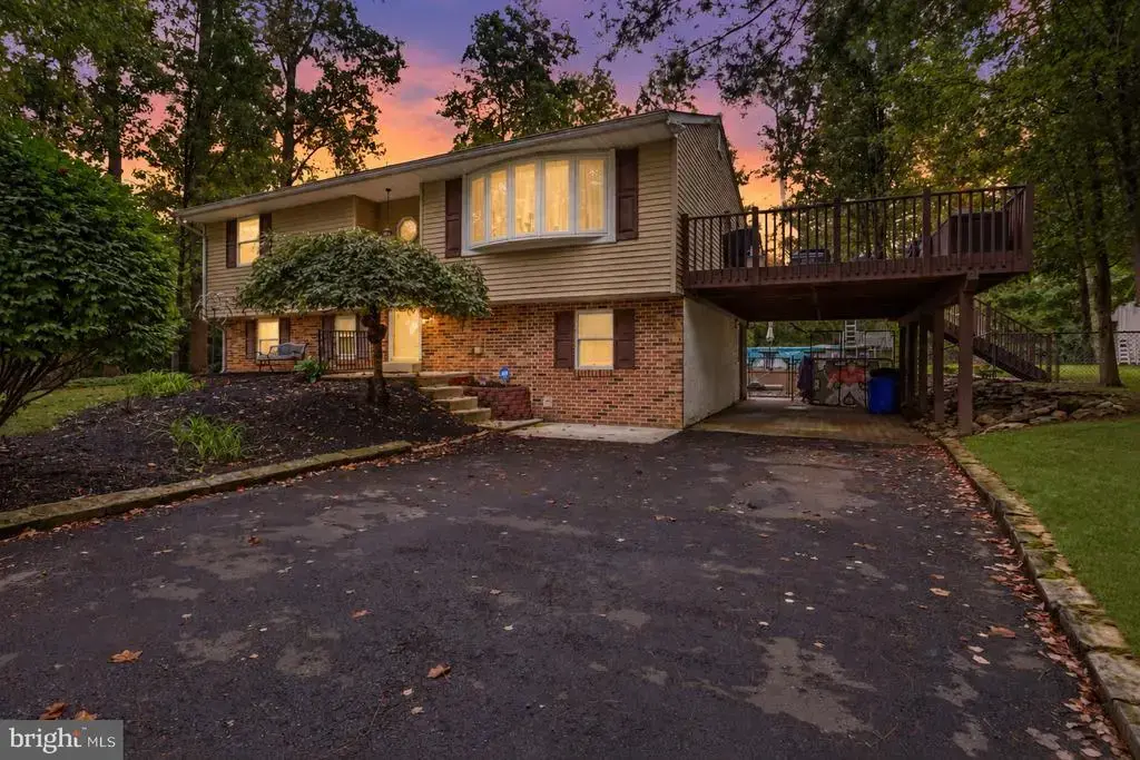 74 Midway Ave, LANGHORNE