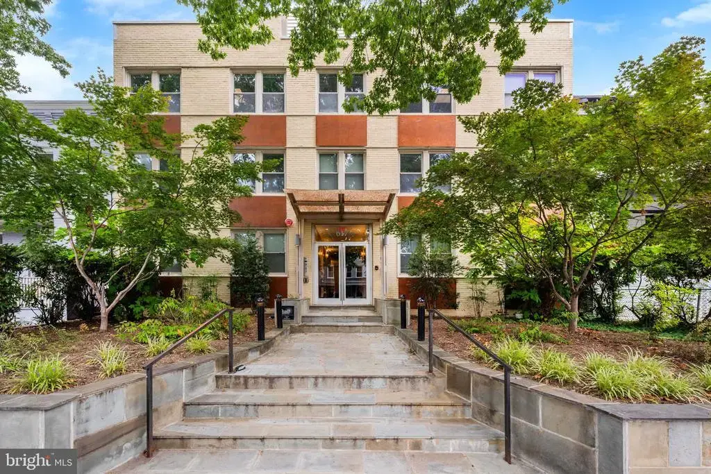 617 Jefferson St Nw #204, WASHINGTON