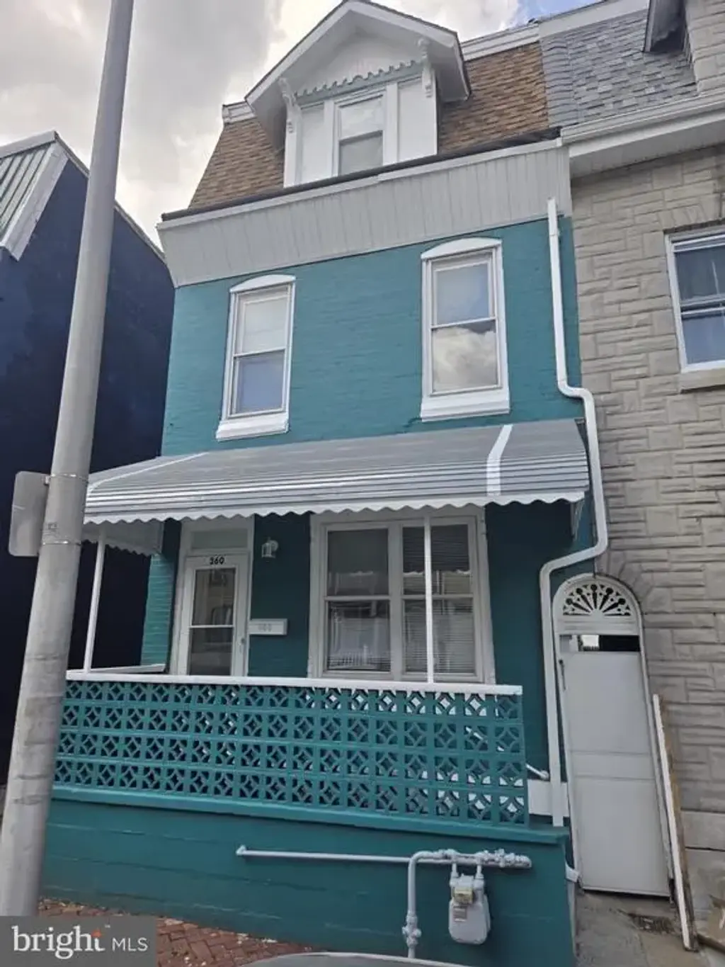 360 N Front St, READING