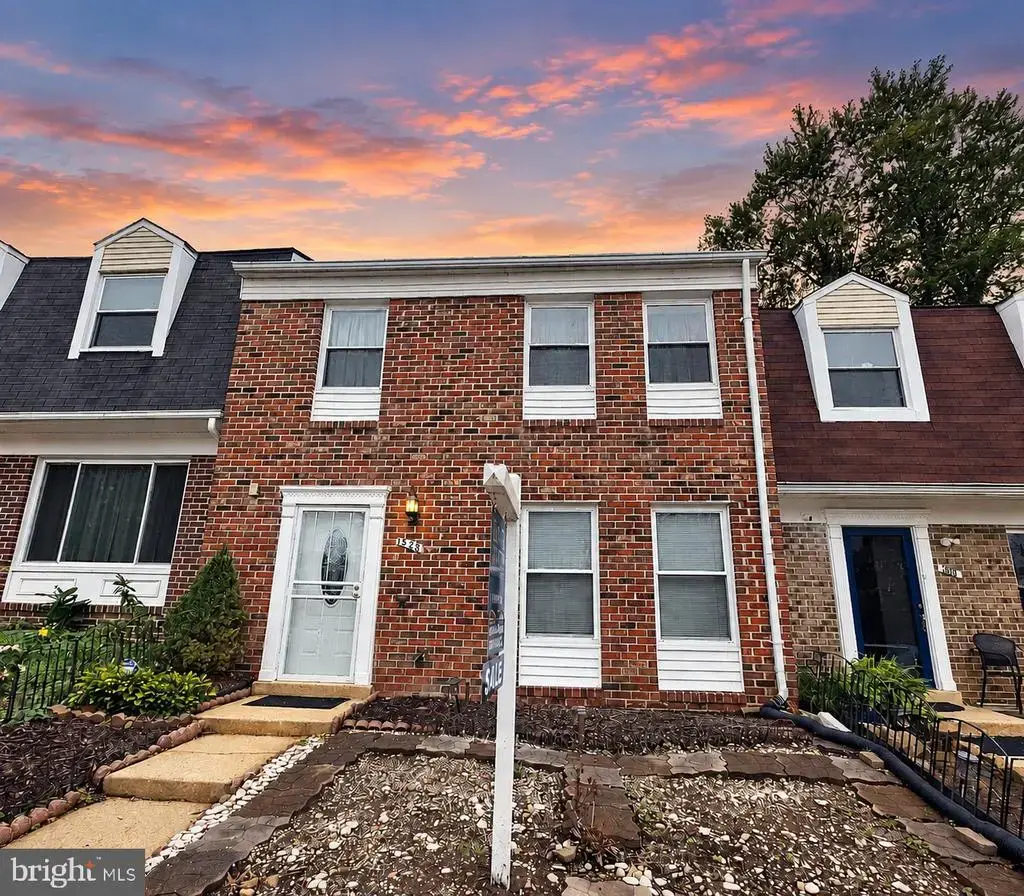 528 Peacock Dr, LANDOVER