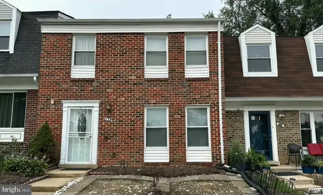 528 Peacock Dr, Landover
