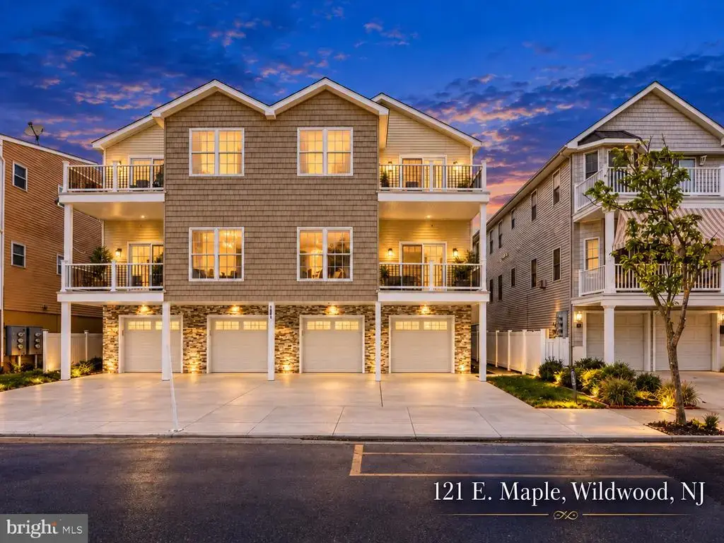 121 E Maple Ave #3, WILDWOOD