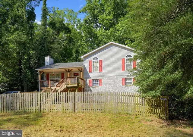 12117 Catalina Dr, Lusby