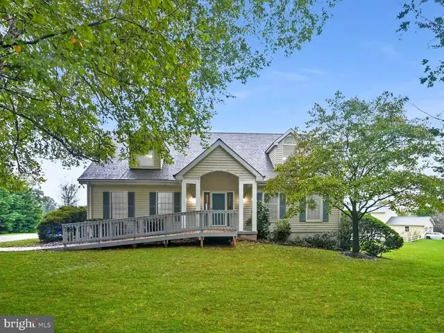 24201 Cadillac Dr, Gaithersburg