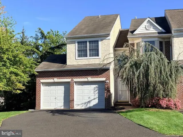 101 Oxford Ct #143, Ambler