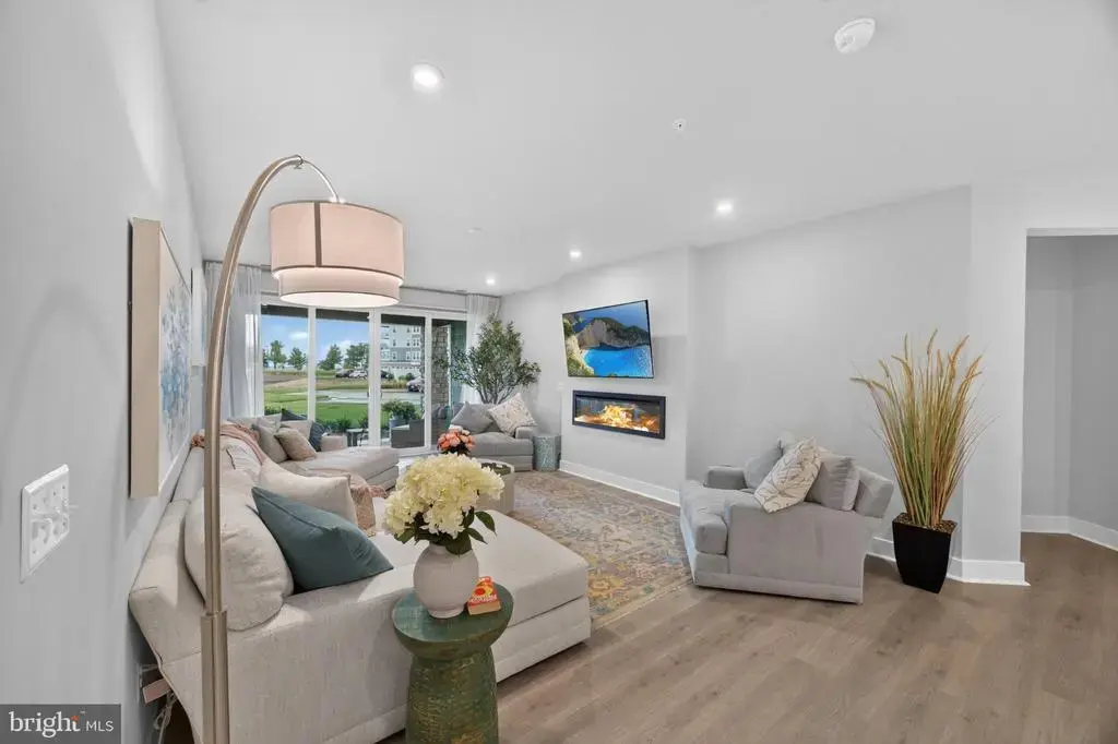 630 Warbler Way, CHESTER