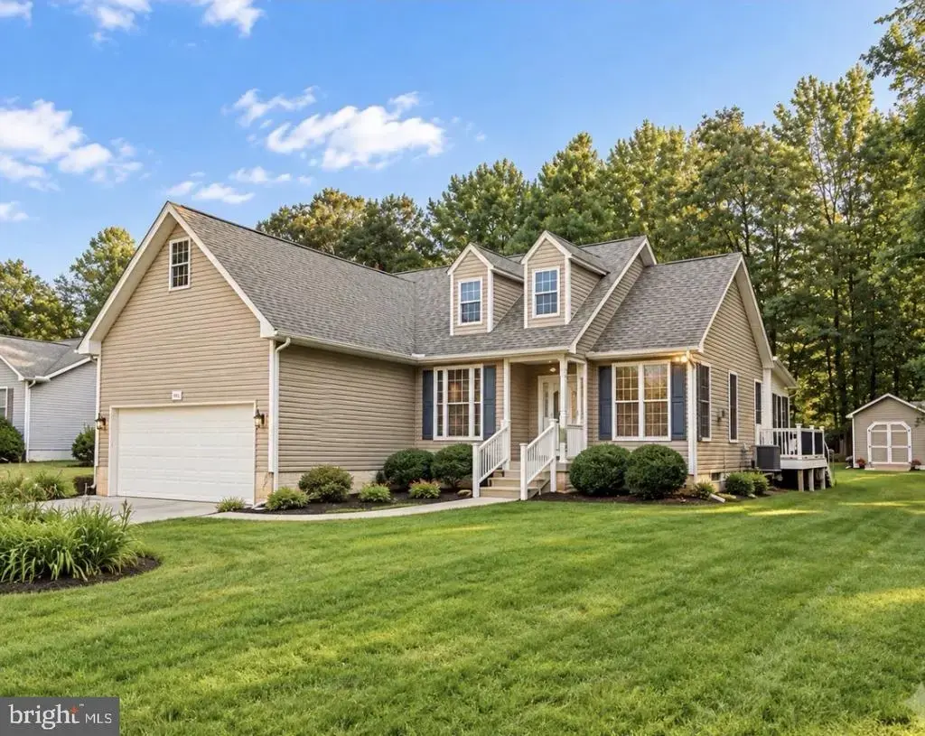 8311 Stonewall Ln, WOODFORD