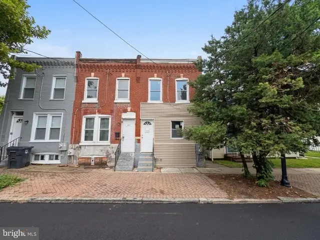 319 E 13th St, Wilmington