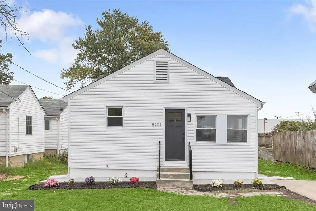 8701 Emge Rd, PARKVILLE