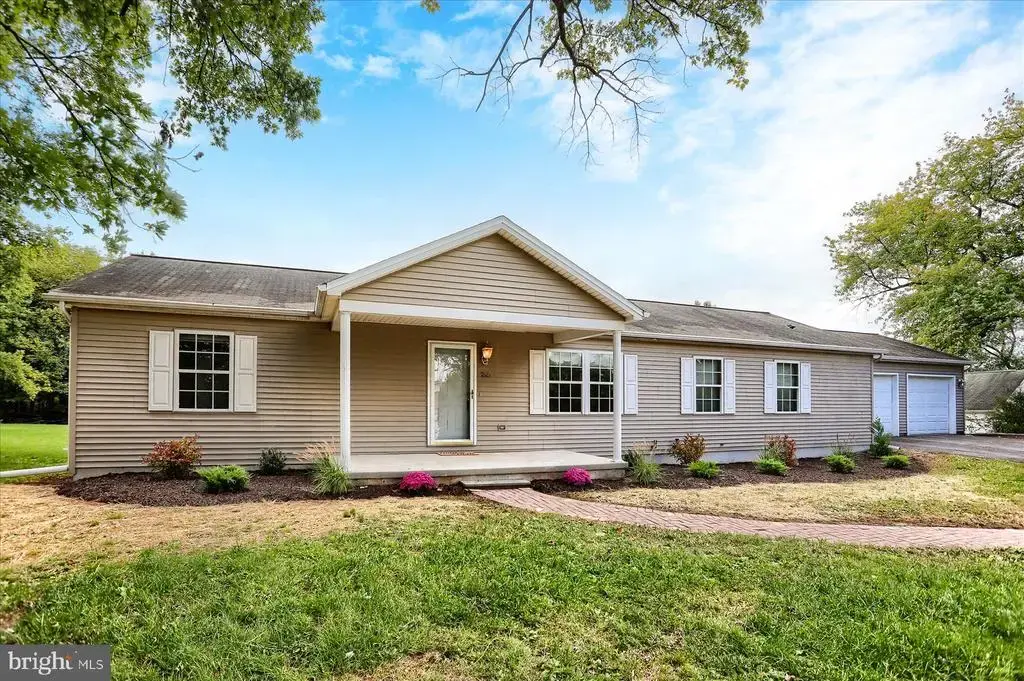 7621 Jonestown Rd, HARRISBURG