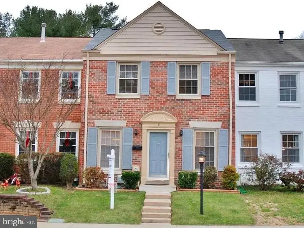 9 Midline Rd, GAITHERSBURG