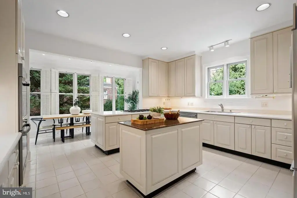 4753 Reservoir Rd Nw, WASHINGTON