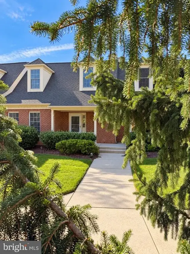 108 Charleston Ln, Frederick