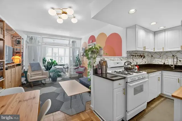 1 Scott Cir Nw #106, Washington