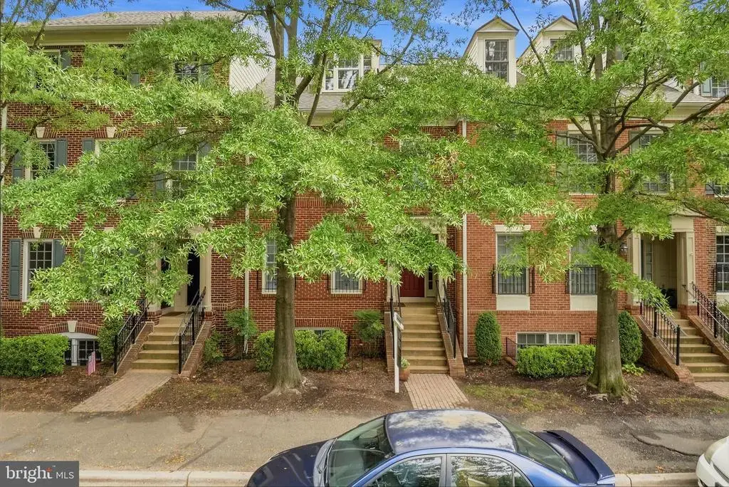 707 Massey Ln #b, ALEXANDRIA