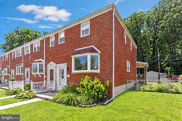 943 Circle Dr, Baltimore