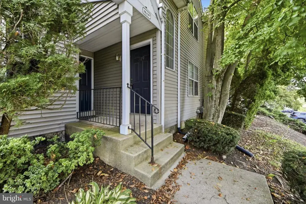 319 Cashel Ct #319, ASTON