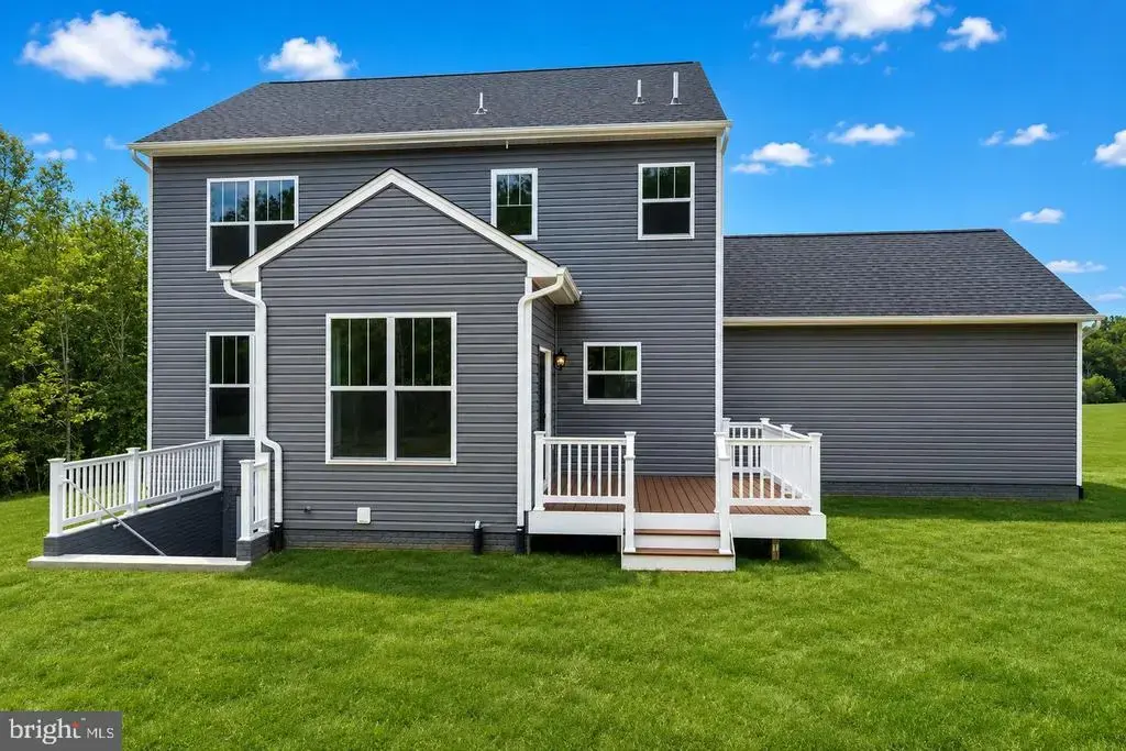 165 Butler Rd, FREDERICKSBURG