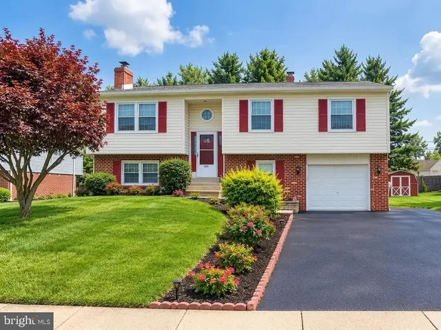 420 Kristine Ct, Upper Chichester