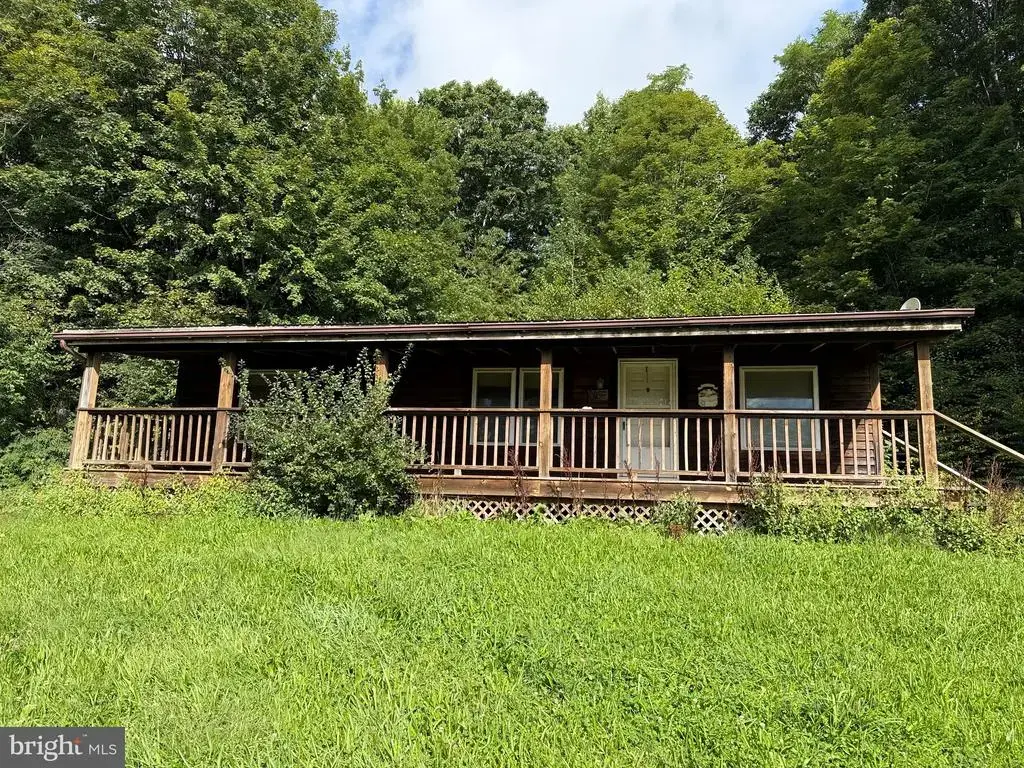 95 Poplar Ln, CIRCLEVILLE