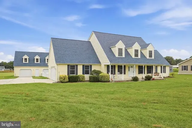 6453 Griffith Lake Dr, Milford