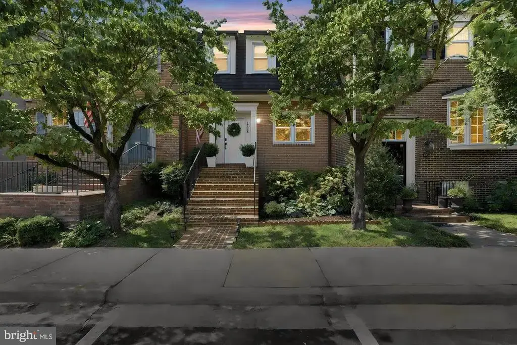6328 Golf Course Sq, ALEXANDRIA