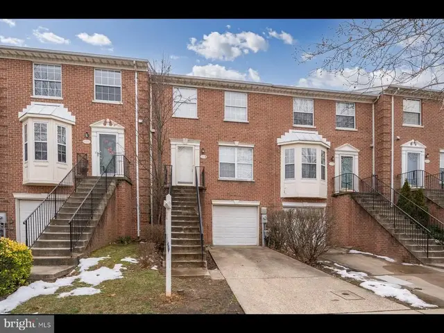 9058 Constant Crse Crse, Columbia