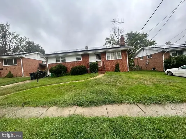 2533 Fairhill Dr, Suitland