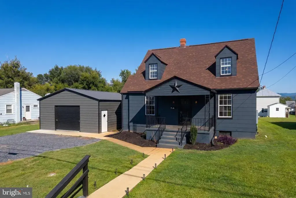111 8th Ave, LURAY