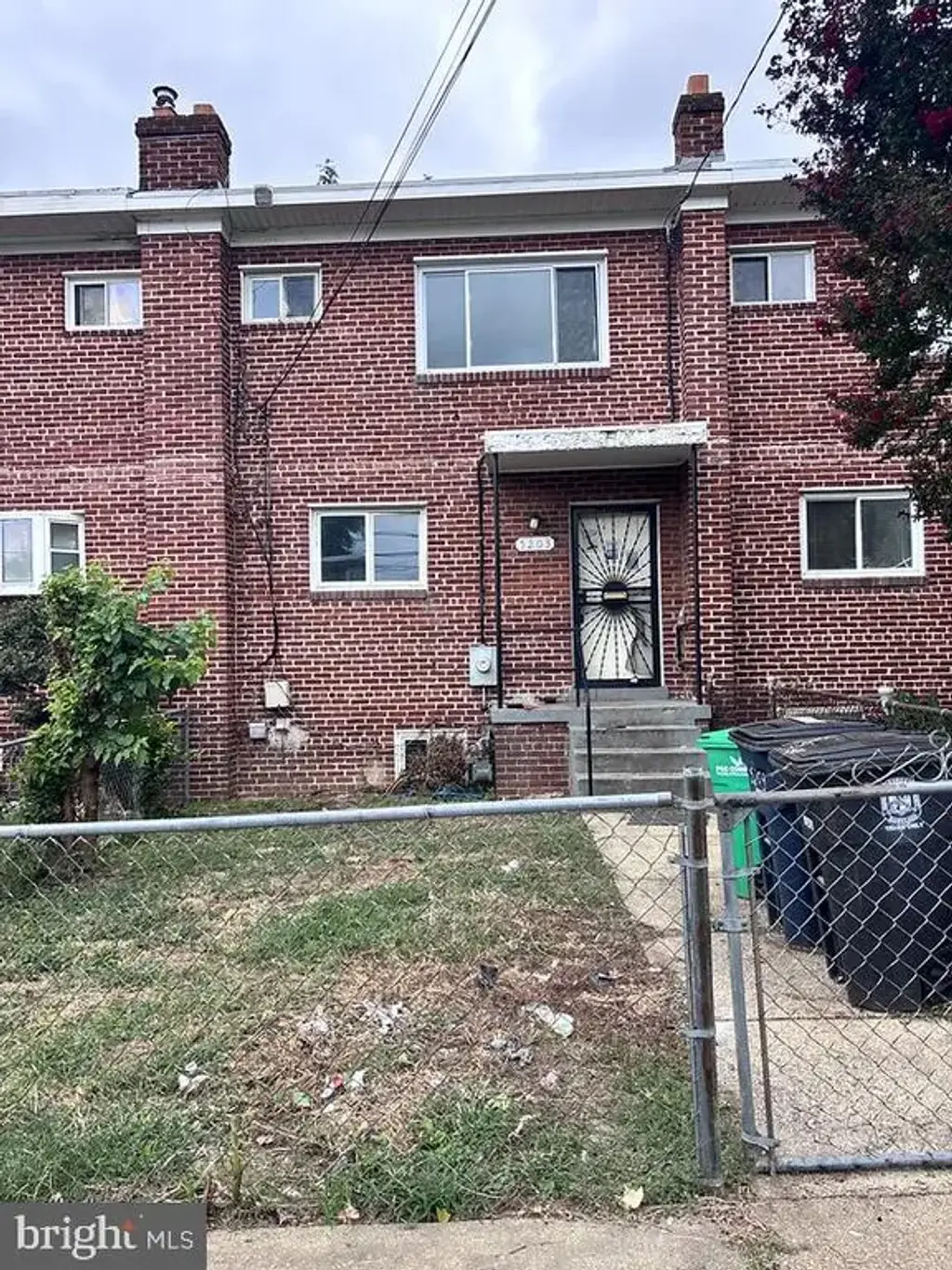 5203 Deal Dr, OXON HILL
