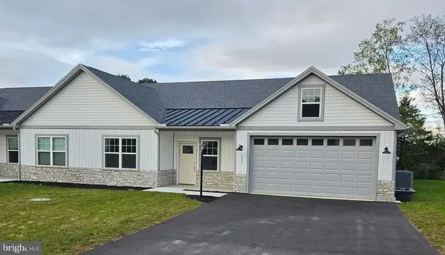 2501 Echo Springs Rd, Chambersburg