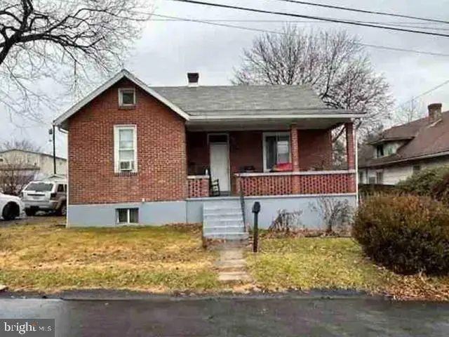 534 Eastern Ave, Cumberland