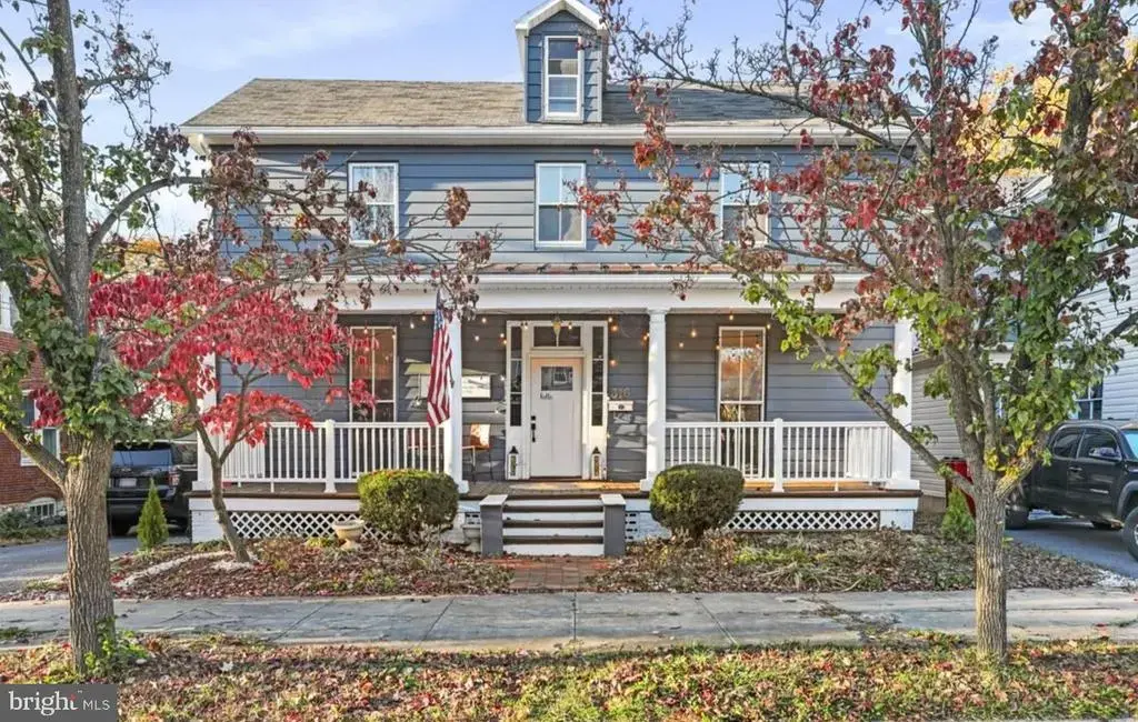 316 E Washington St, CHARLES TOWN