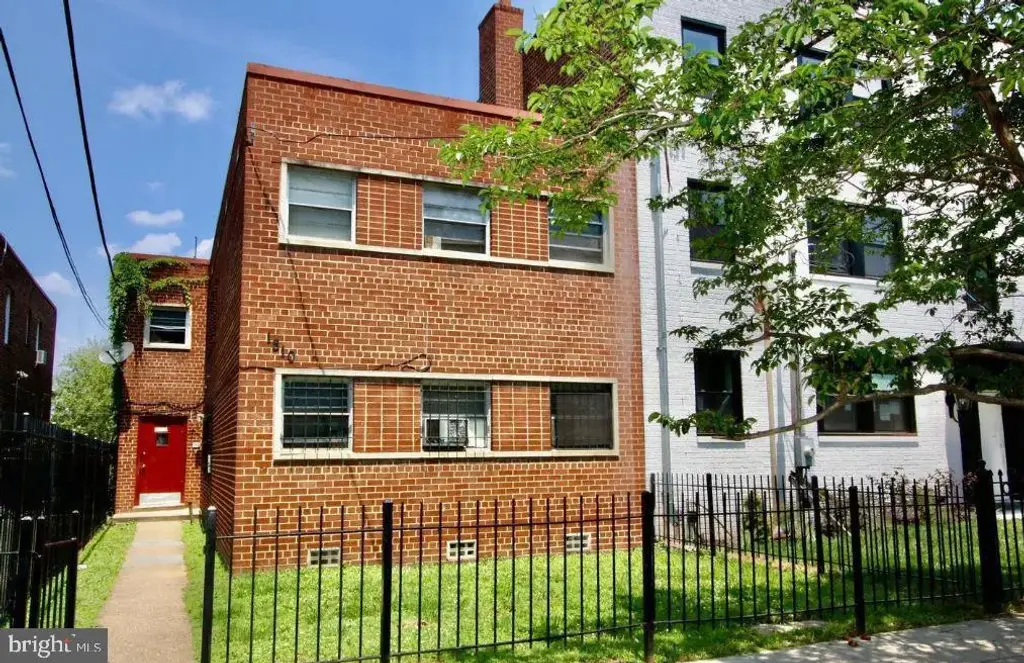 1810 Q St Se, WASHINGTON