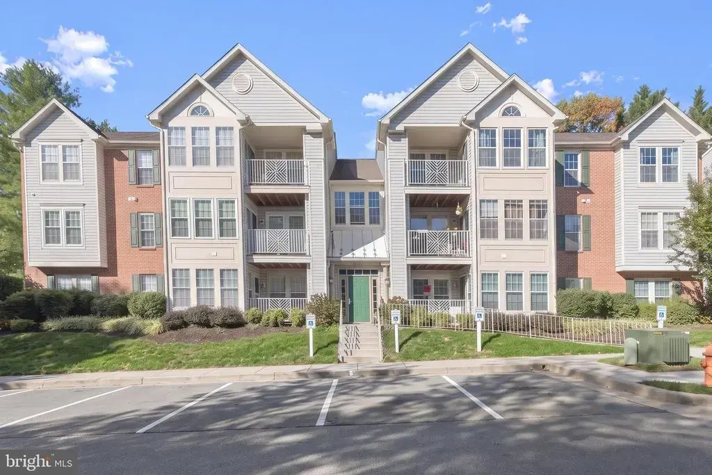 8005 Township Dr #304, OWINGS MILLS
