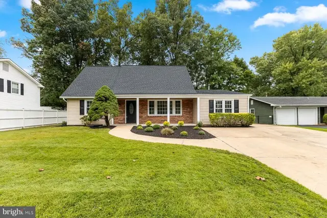 13117 Melville Ln, Fairfax