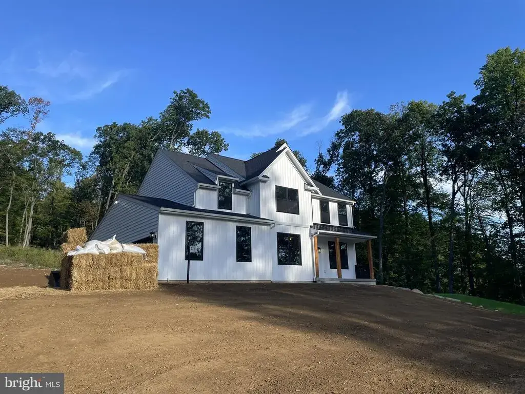 361 Spring Garden St, WEST CONSHOHOCKEN