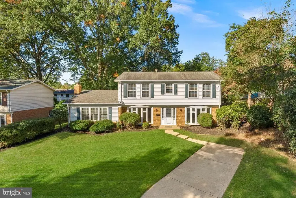 4822 King Richard Dr, ANNANDALE