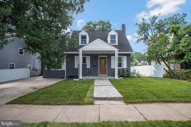 2500 Arlington, Arlington