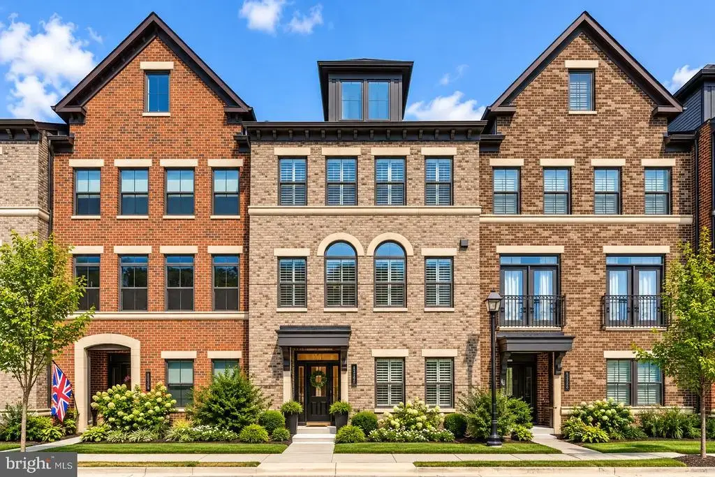43386 Whitehead Ter, ASHBURN